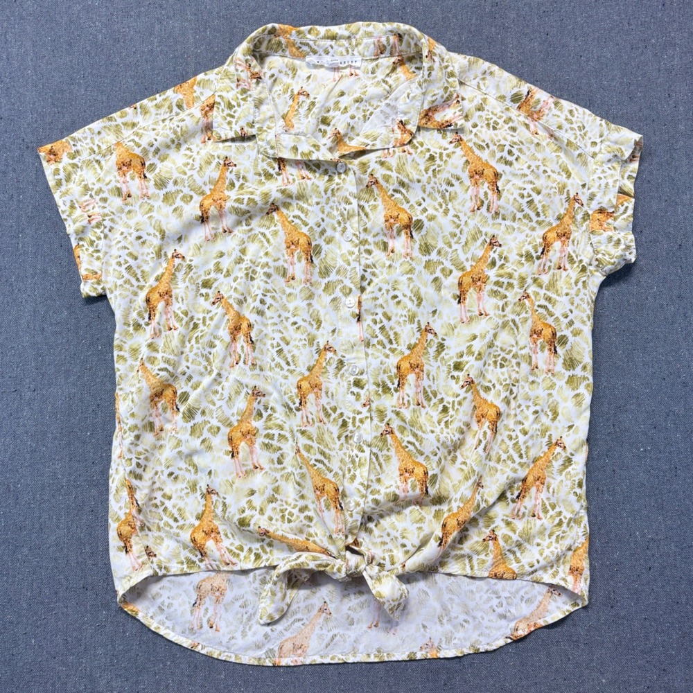 Jane + Delancey Giraffe Print Tie Front Button Down Shirt Medium